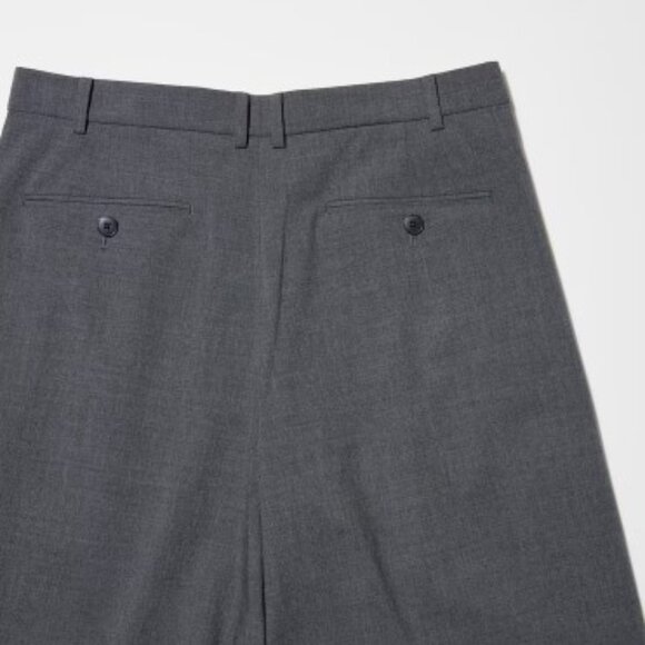 Uniqlo:C - Black Pleated Wide Straight Pant - Size M - Picture 4 of 9